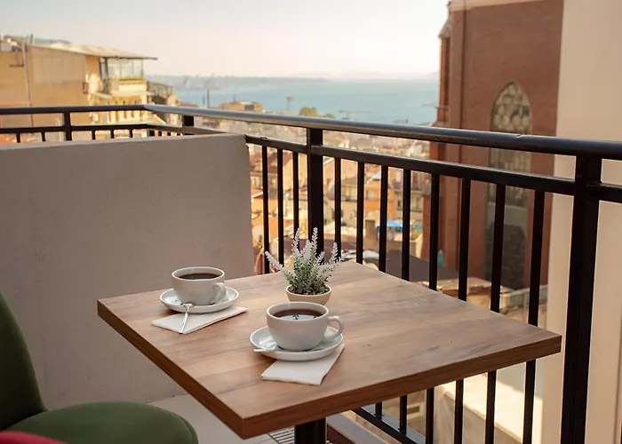 West Palace Κωνσταντινούπολη