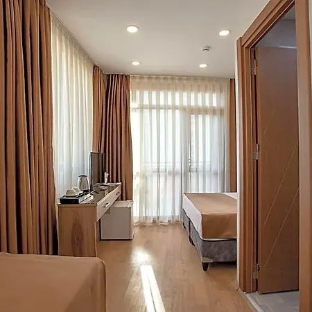 West Palace 2*