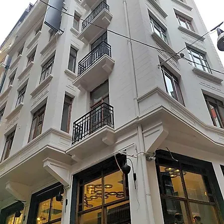 West Palace 2*