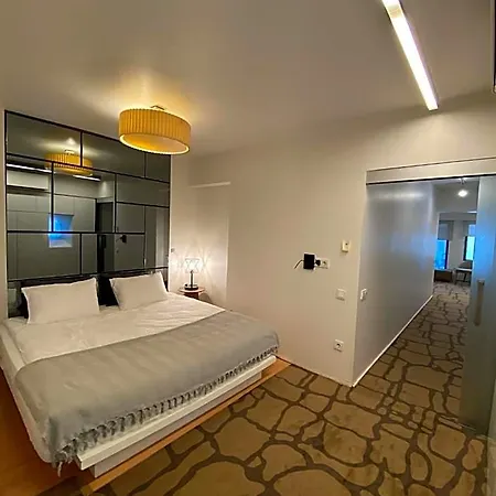 West Palace Hotel 2*