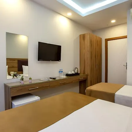호텔 West Palace 2*