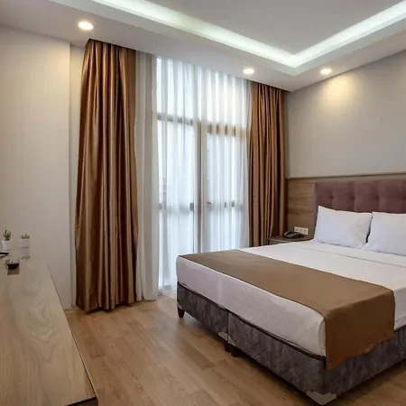West Palace Hotell