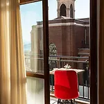 Hotel West Palace 2*