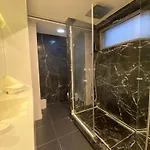 West Palace Hotel 2*
